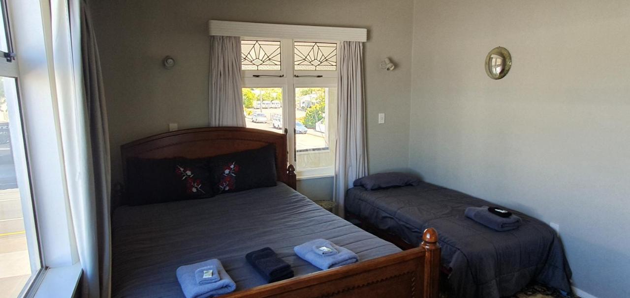 Hotel Motueka Backpackers, Loud Live Music Friday Saturday Nights Luaran gambar